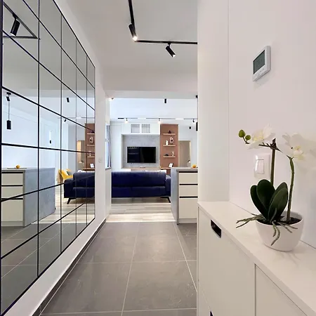 The First House * Тимишоара