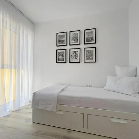 The First House Апартаменты *