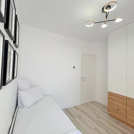 The First House Апартаменты *