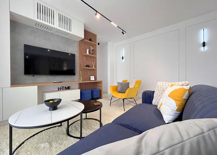 Апартаменты The First House