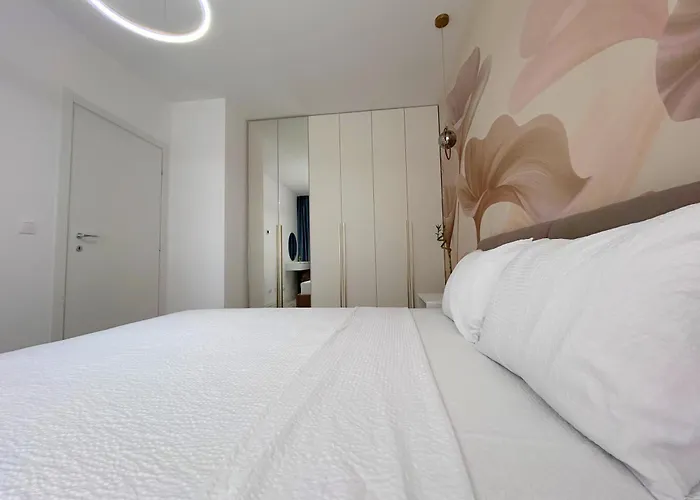 Lejlighed The First House